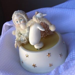 Snowbabies Music Box